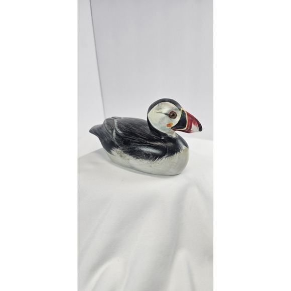 Hand Carved Wooden Puffin Bird Decoy Nautical Coastal Cottage Wildlife Decor 6in